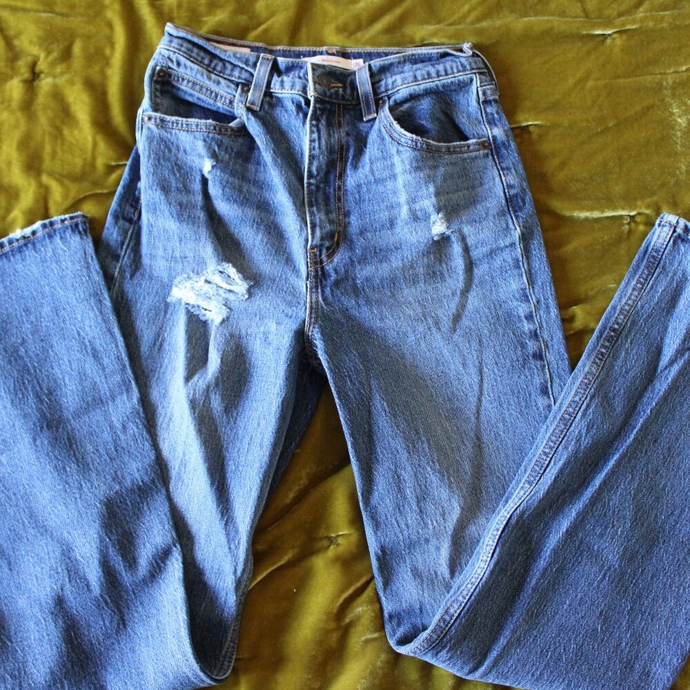 Levi's Premium High-Rise flare Jeans size 26